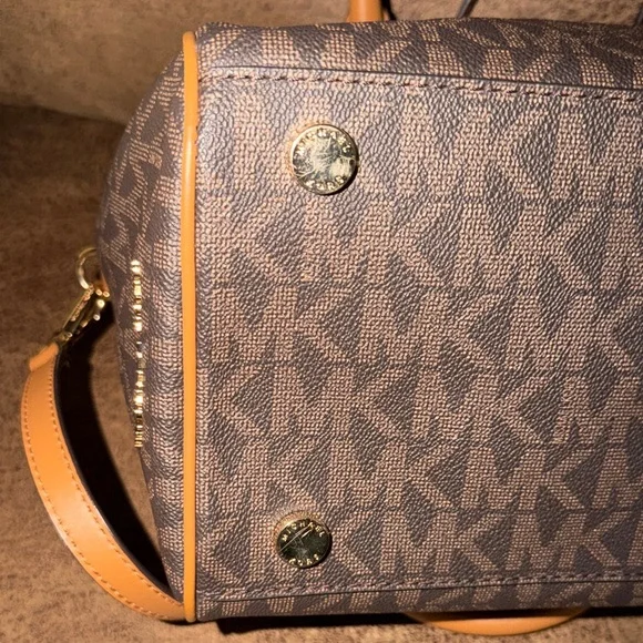 Michael Kors Signature Brown Satchel with Crossbody Strap - Picture 12 of 15